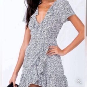 Princess Polly White/Black Rezar
Mini Ruffle Dress - Romantic - Size
4 - NWT